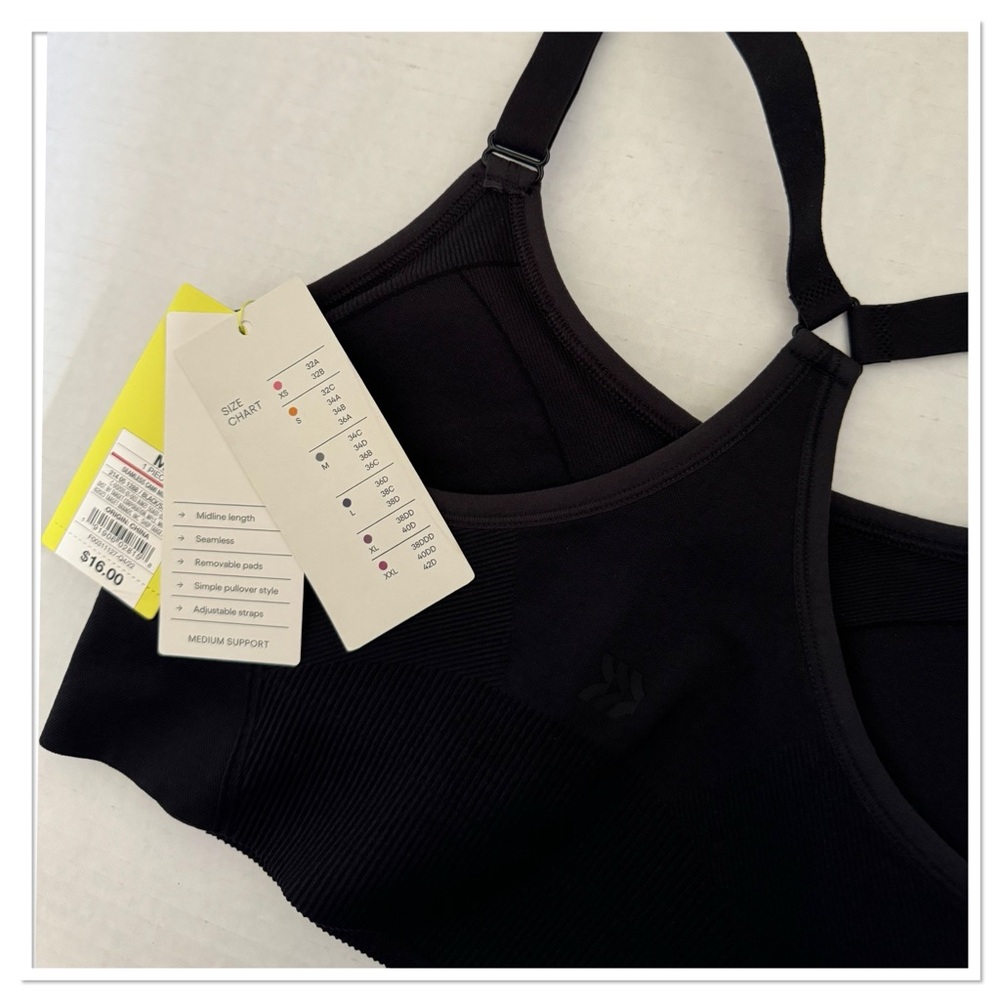 Women’s Seamless Medium Support Cami Sports Bra all in motion - Picture 4 of 4